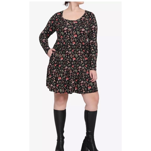 Hot Topic Dresses & Skirts - Hot Topic 3X Woodland Mushroom  Long Sleeve Tiered Babydoll Dress Black